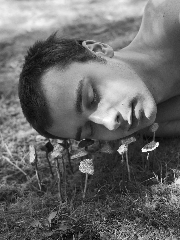 © Chloé Azzopardi, Non technological devices